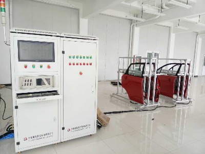 汽車玻璃升降器實(shí)車門耐久試驗(yàn)臺(tái)